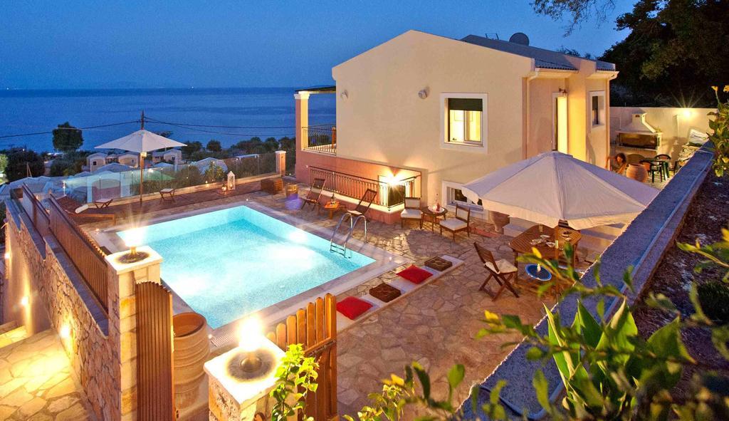 Villa Artemis Barbati Pokoj fotografie